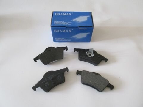 30648382 - Volvo S60- 00/04; Arka Fren Balatası (Kablosuz)(Disk)(122,7X53,8X16,2/12;3,8X53,8X16,2)(Bramax)
