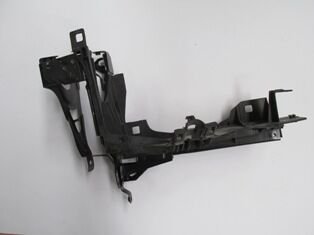 Bmw 5 Serı- F10- 10/16; Far Alt Bağlantı Braketi Sol (plastik Braketi İle Birlikte) (tw) - 51647200793