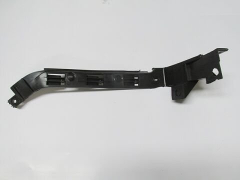 1J5807394 - Volkswagen Bora- 99/05; Arka Tampon İç Bağlantı Braketi Sağ (Yan Kulağa Takılan) (Bfn)