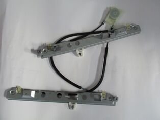 8200325138 - Renault Megane- 2- 03/06; Ön Cam Krikosu Sol Elektrikli/Motorsuz (2Kapı) (Hushan)
