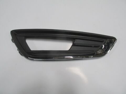 F1Eb15A298Bc - Ford Focus- Sd/Hb- 15/18; Sis Lamba Kapağı Sağ Sis Delikli (Nikelaj Çıtalı) (Tw)