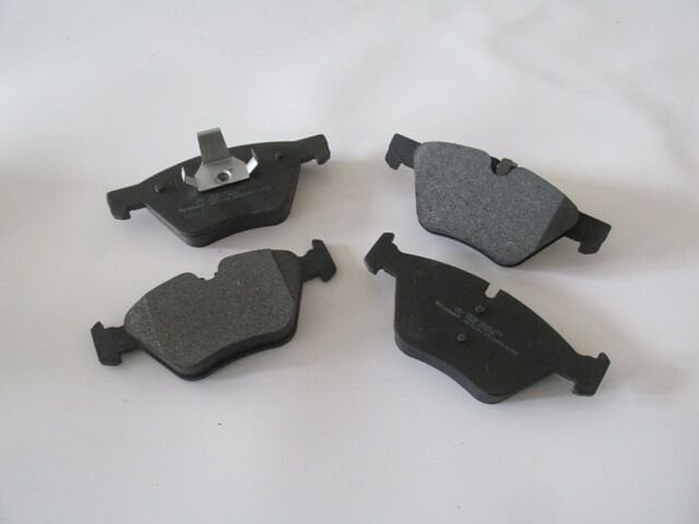 Bmw 1 Serı- E87- 07/11; Ön Fren Balatası (kablosuz)disk(155.2x63.50x19,50/154.7x63.50x19,50)(bramax) - 34116769100