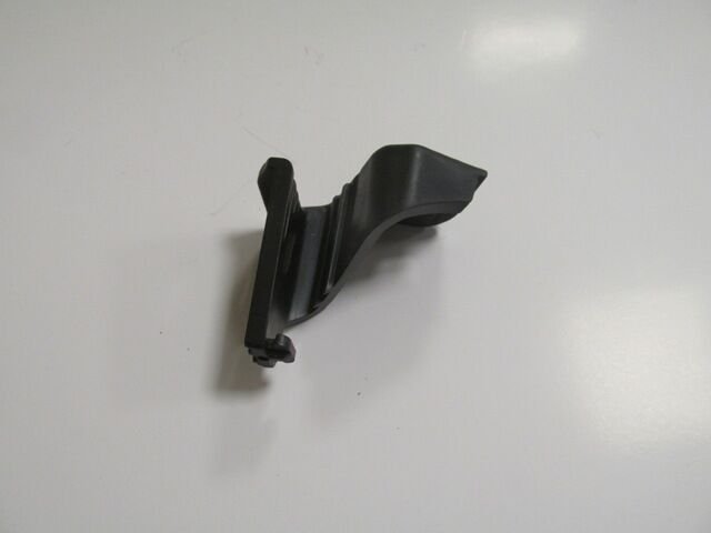 Bmw 3 Serı- F30- 12/18; Far Üst Bağlantı Braketi Sol (lcı) (plastik Enjeksiyon) - 51647285597