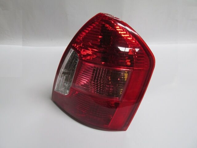 Hyundaı Accent- Era- 06/12; Stop Lambası Sağ Kırmızı/beyaz (mars) - 92402-1E020