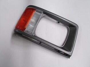 Mazda E2200- Minibüs- 93/95; Far Çerçeveli Sinyal Sağ (tyg) - 8BS6-51-060