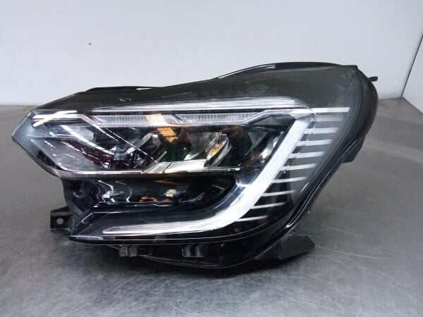 SOL FAR KOMPLE LEDLİ RENAULT CAPTUR II 20