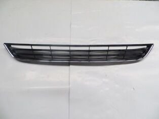 1801359 - Ford Fıesta- 13/17; Ön Tampon Panjuru Siyah (Nikelaj Çerçeveli) (Tw)