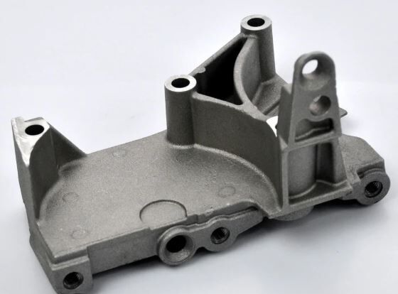 112314312R - Renault Fluence- 09/16; Silindir Kapak Ön Parça 1,5 Dcı (Suport)