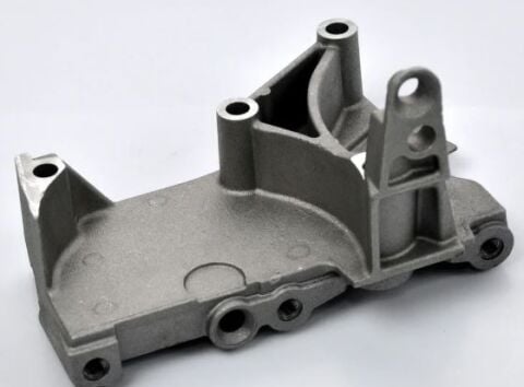 112314312R - Renault Fluence- 09/16; Silindir Kapak Ön Parça 1,5 Dcı (Suport)
