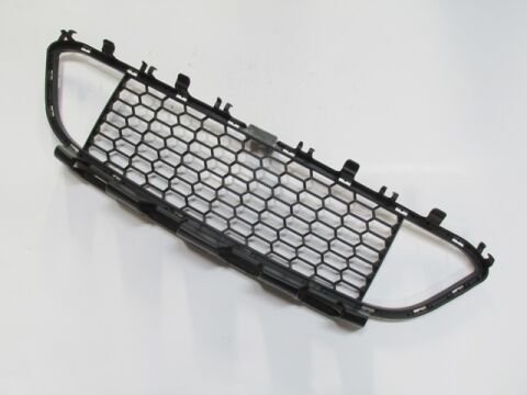 51118068124 - Bmw 3 Serı- F30- 12/14; Ön Tampon Panjuru Siyah (M Paket) (Tw)