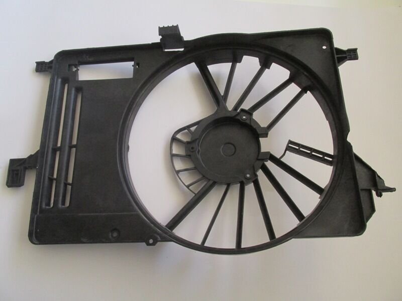 8V61 8C617 Eb - Ford Focus C Max- 15/18; Radyaör Fan Davlumbazı Boş Gövde Tdcı