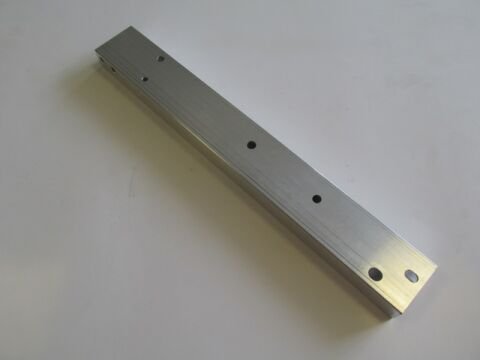 2466280229 - Mercedes A Class- W176- 11/16; Ön Panel Bağlantı Braketi Sağ (Büyük)