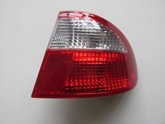 Daewoo Lanos- Sd- 97/00; Dış Stop Lambası Sağ Kırmızı/beyaz (mars) - 96324637