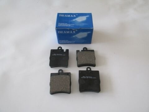 A0034205220 - Mercedes C Class- W203- 00/07; Arka Fren Balatası (Kablosuz)(Disk) (63.6X78.4X15) (Bramax)