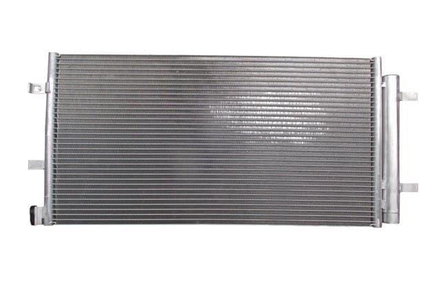 Audı Q5- 10/12; Klima Radyatörü 2.0 Tfsı/ Tdı (brazıng) (674x334x16) Alüminyum (oris) - 8k0260403E