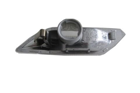 261662708R - RENAULT TALIANT- 21/24; ÇAMURLUK SİNYALİ SOL BEYAZ
