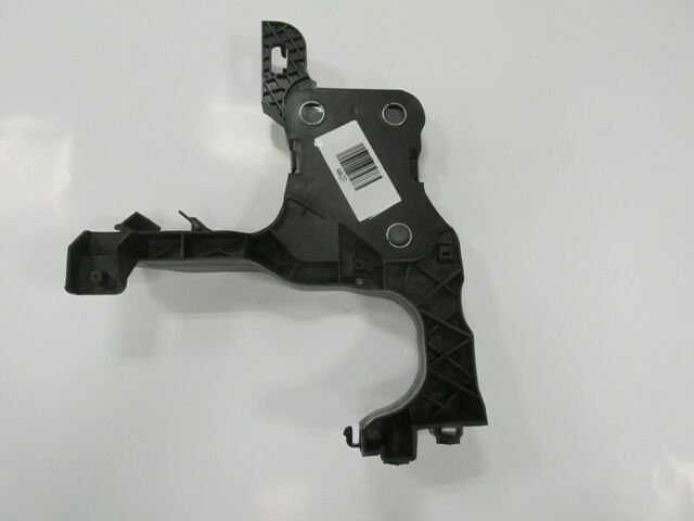 Renault Megane- 2- 03/09; Ön Panel Yan Parça Sağ Plastik - 8200137496