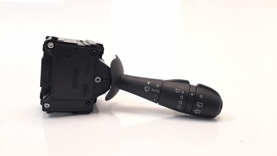 SİLECEK KUMANDA KOLU CAPTUR-CLIO IV-TWNG III-TRAFIC III YOL BİLGİSAYARI/YAĞMUR SENSÖRLÜ 8201168016