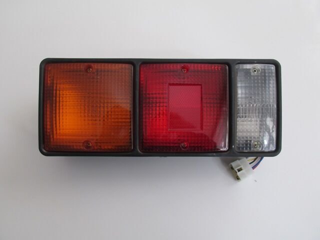 Mb098055 - Mıtsubıshı Canter- Fe304- 90/97; Stop Lambası Sol (Sarı/Kırmızı/Beyaz) (Küçük Tip) (Famella)