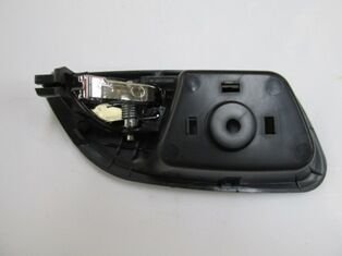 Chevrolet Cruze- 09/14; Ön Kapı İç Açma Kolu Sol Siyah Elceği Nikelajlı (hushan) - 95015602
