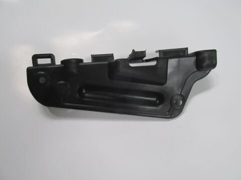 8200176036 - Renault Megane- 2- 03/09; Arka Tampon İç Bağlantı Braketi Stop Altı Sol (Sedan)