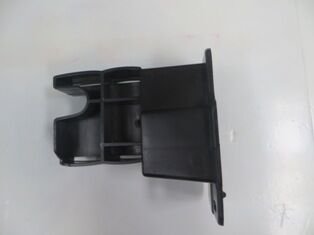 620902055R - Renault Clıo- 4- Hb- 13/16; Ön Tampon İç Bağlantı Braketi Sağ Plastik