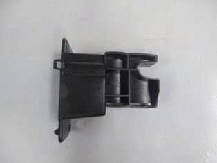 Renault Clıo- 4- Sport Tourer- 13/16; Ön Tampon İç Bağlantı Braketi Sağ Plastik - 620902055R