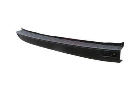 2183637 - Ford Custom- 18/24; Arka Tampon Orta Siyah (Reflektör Delikli)(İtalya)