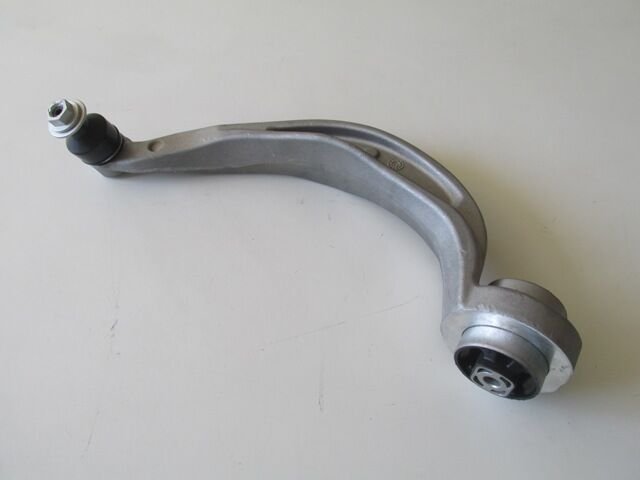 8K0407694T - Audı A4- 15/18; Ön Alt Tabla Sağ Eğri Tip Burçlu/Rotilli (65 Mm M14) (Salıncak) Alüminyum (Sh)