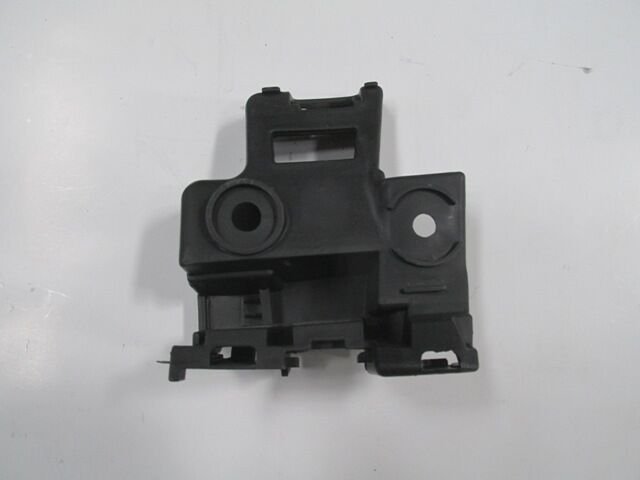 5K6807393A - Volkswagen Golf- 6- 09/12; Arka Tampon Bağlantı Braketi Sol Küçük (Tw)