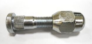 Hyundaı Porter Kamyonet- 96/05; Arka Bijon+Somun Sol Kapalı Tip (Uzun Tip)(1 Adet)(Fammıze)