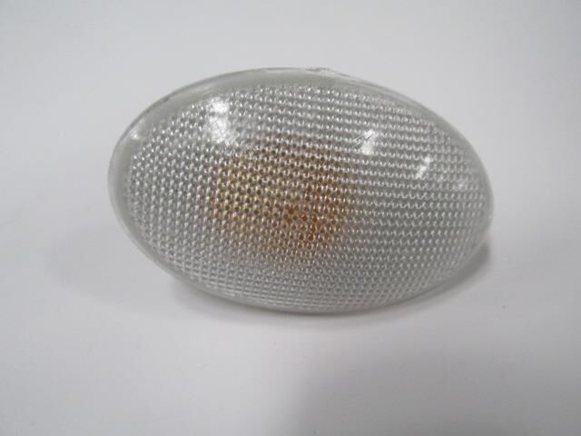 Opel Corsa- C- 00/03; Çamurluk Sinyali Füme Sağ/sol Aynı (adet) - 93176063