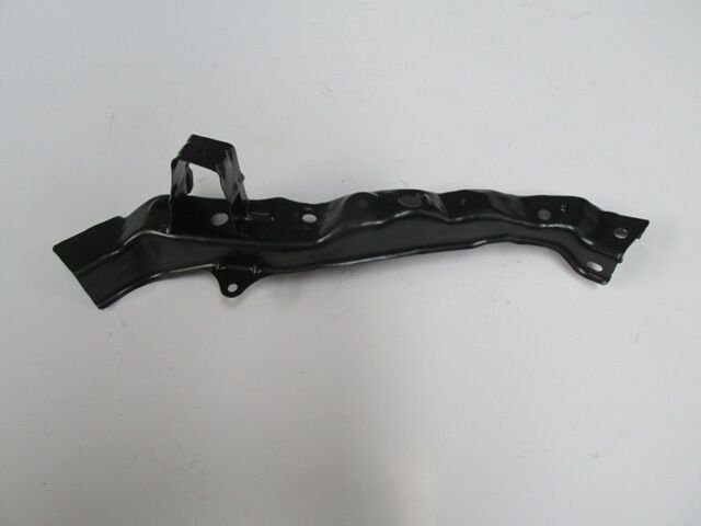 53203-02040 - Toyota Aurıs- 07/10; Ön Panel Üst Parça Sol (Tyg)