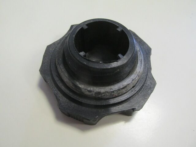 12180-15011 - Toyota Corolla- Ae92- 88/92; Motor Yağ Kapağı 1.6