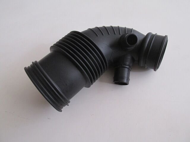 13717597586 - Bmw 1 Serı- F20- 15/19; Hava Filtre Hortumu