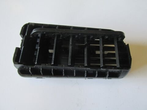 Fıat Lınea Classıc- 06/15; Ön Göğüs Orta Üfleme Peteği Sol (difizör) - 735459180