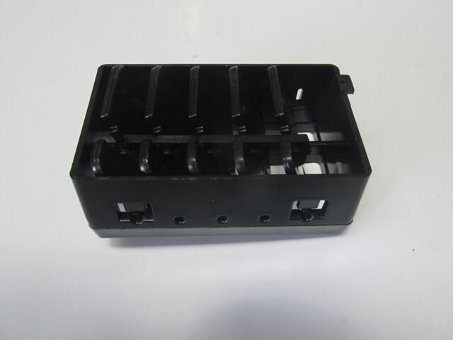 Renault R9- Faırway- 93/96; Ön Göğüs Orta Üfleme Peteği Sağ (difizör) - 7702257702