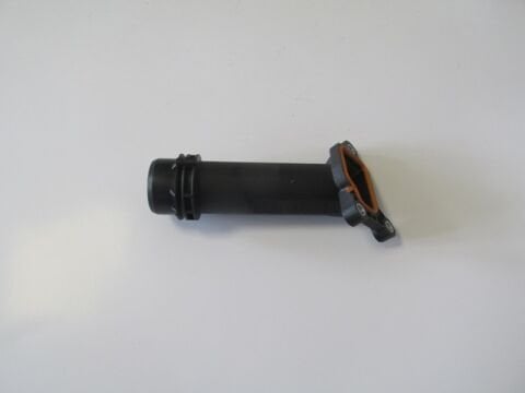 Bmw 7 Serı- E32- 88/92; Silindir Kapağı Su Bağlantı Borusu (su Flanşı) - 11127810707