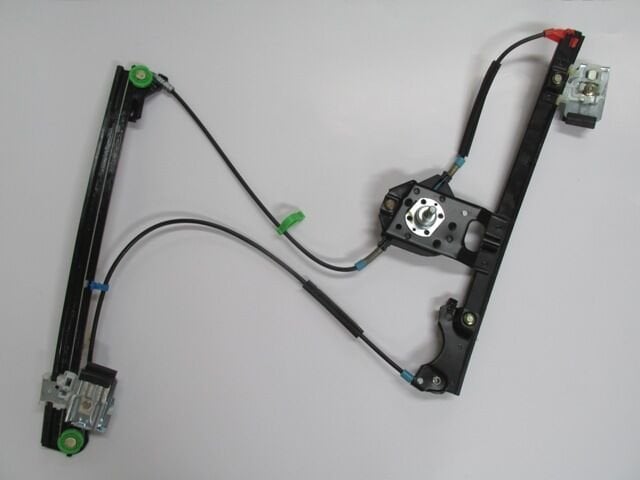 Volkswagen Golf- 3- 92/98; Ön Cam Krikosu Sağ Manuel (hushan) - 1H0837402B