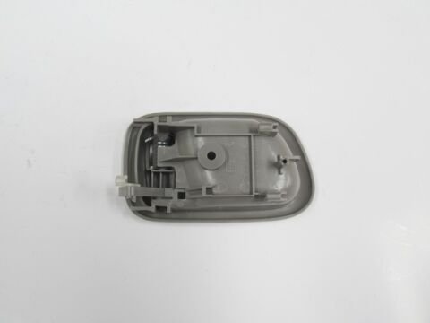 69205-12160 - Toyota Corolla- Ae111- 99/00; Ön Kapı İç Açma Kolu Sağ (Açık Gri) (Tyg)