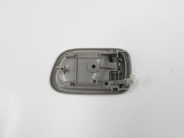 Toyota Corolla- Zz111- 00/02; Ön Kapı İç Açma Kolu Sol (açık Gri) (tyg) - 69206-12160