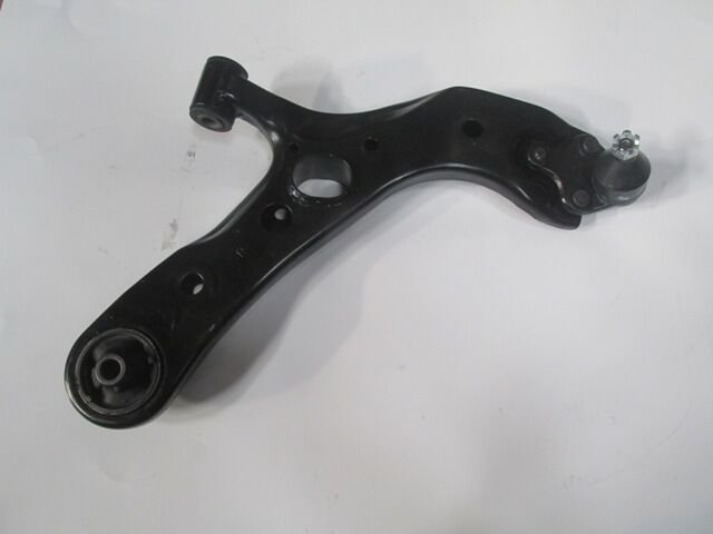 48068-42050 - Toyota Rav4- 06/09; Ön Alt Tabla Sağ Burçlu/Rotilli (Salıncak) (Sh)