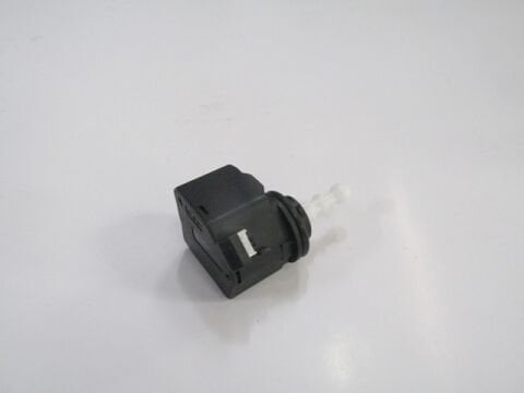 1J0941295B - Volkswagen Jetta- 5- 06/10; Far Motoru (12V) (Bfn)