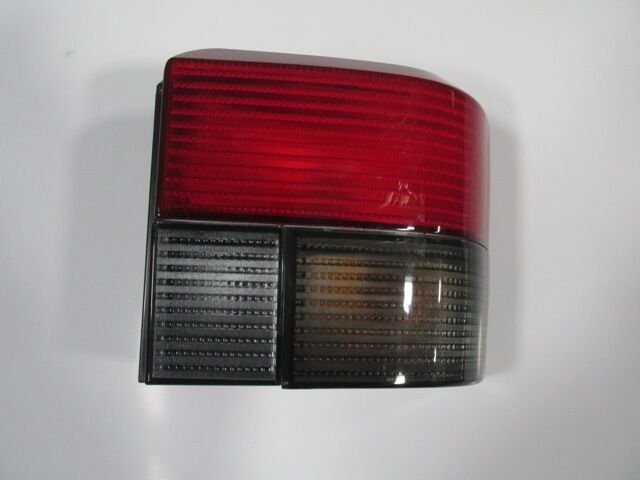 70194509601C - Volkswagen Transporter- T4- 96/01; Stop Lambası Sağ Füme/Kırmızı (Mars)