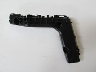 Toyota Corolla- Nde180- 13/16; Ön Tampon İç Bağlantı Braketi Sağ (yan Kulağa Takılan) (tyg) - 52115-02250