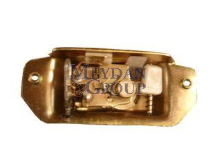 Mıtsubıshı L300- Minibüs- 85/87; Bagaj Kapak Kilidi Eski Tip - MB331428
