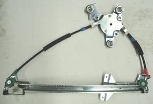 4A0837462 - Audı A6- 95/97; Ön Cam Krikosu Sağ Elektrikli/Motorsuz (Tw)