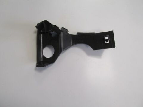 52115-02050 - Toyota Corolla- Zze121- 02/06; Ön Tampon Braketi Sağ Plastik