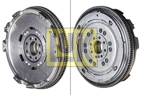 Volan Dmf Mercedes Sprınter B901 B904 96 06