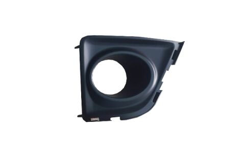 81481-02400 - Toyota Corolla- Nde180- 13/16; Sis Lamba Kapağı Sağ Siyah Sis Delikli (Nikelaj Çıtasız) (Tw)